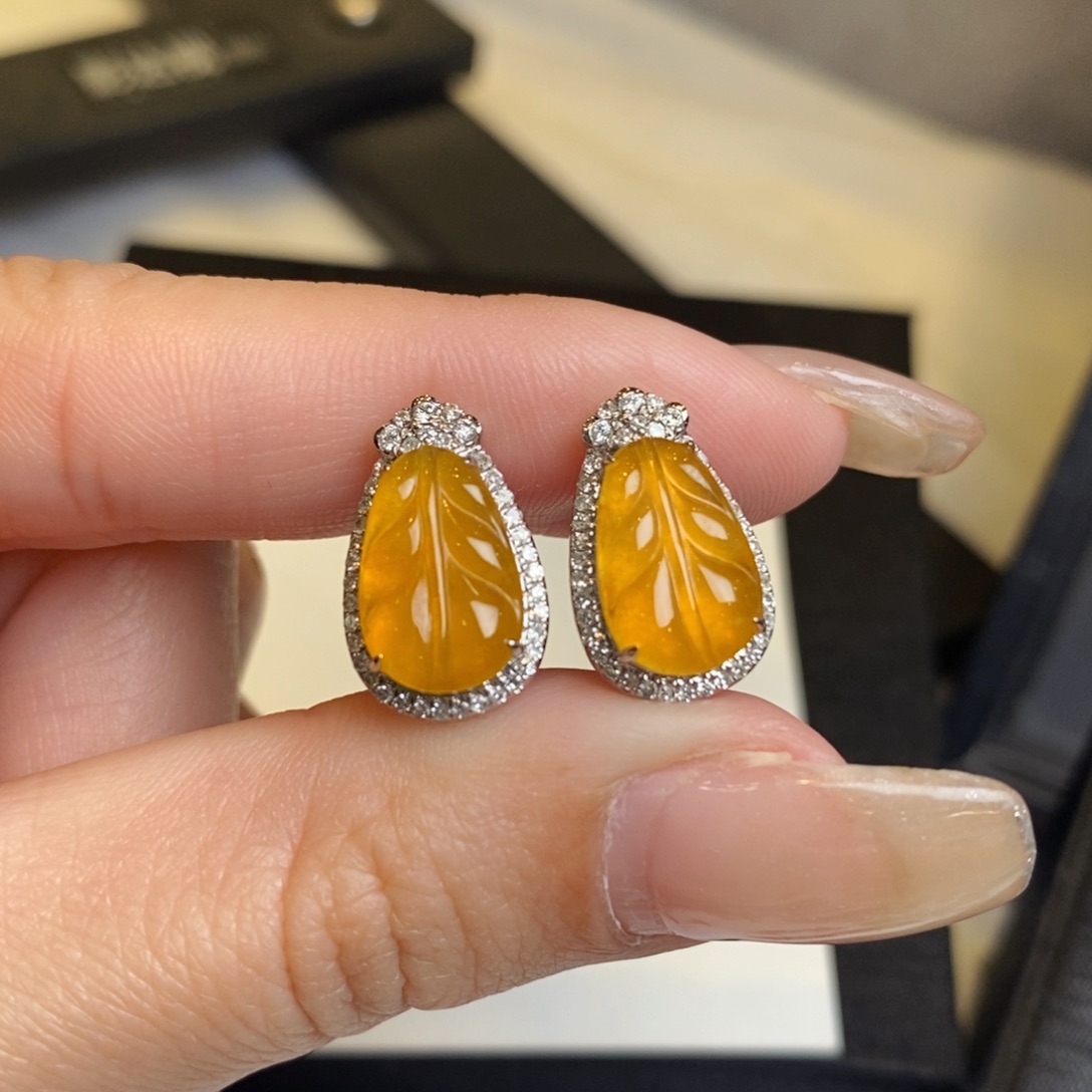 翡翠耳饰18K金镶嵌冰黄翡叶子