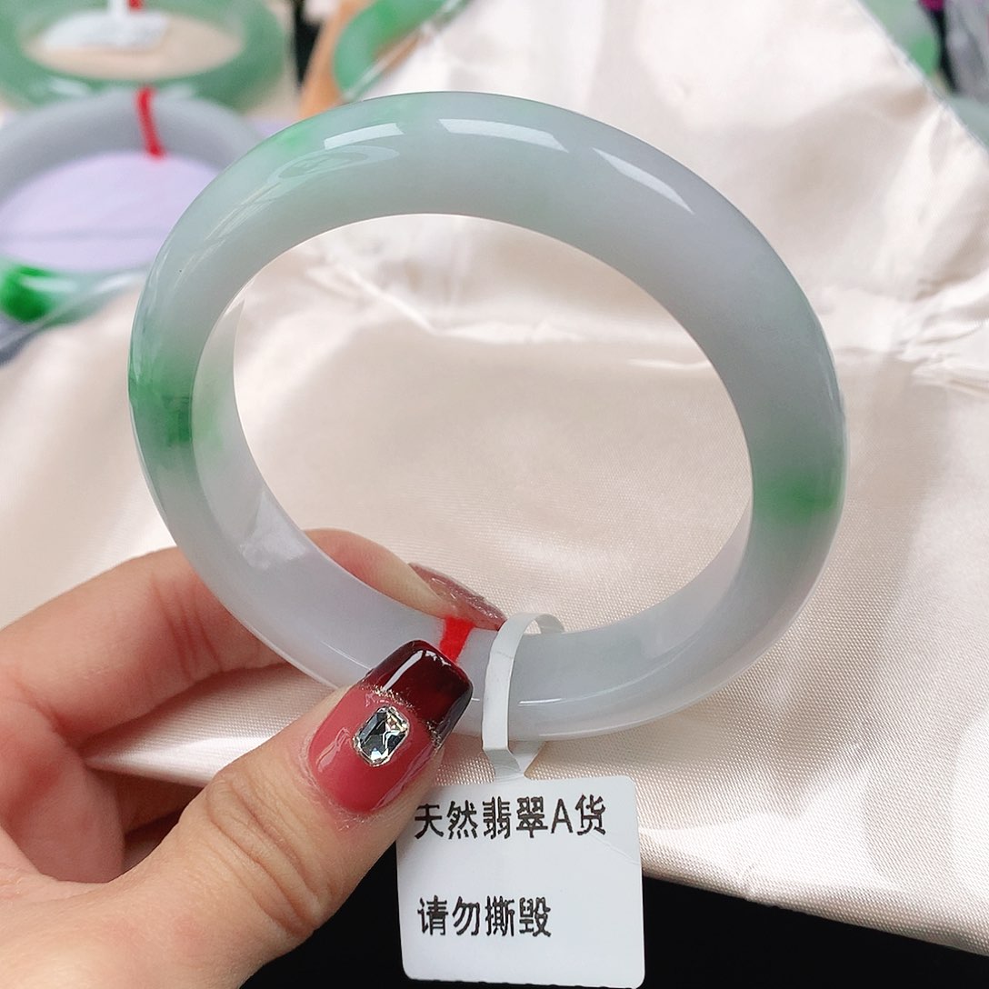 翡翠手镯未镶嵌天然翡翠手镯54