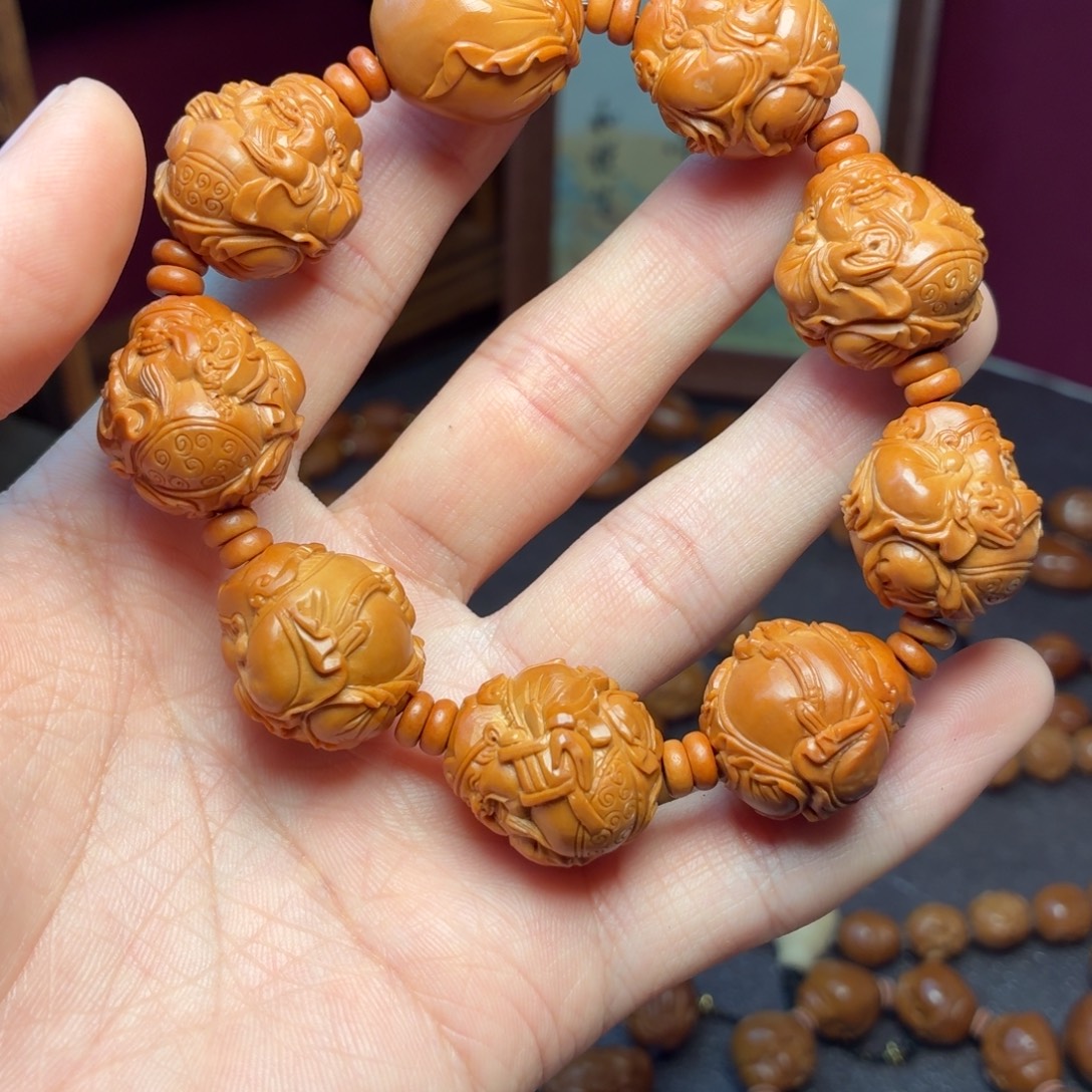 鸠***谷手串橄榄核官帽财神