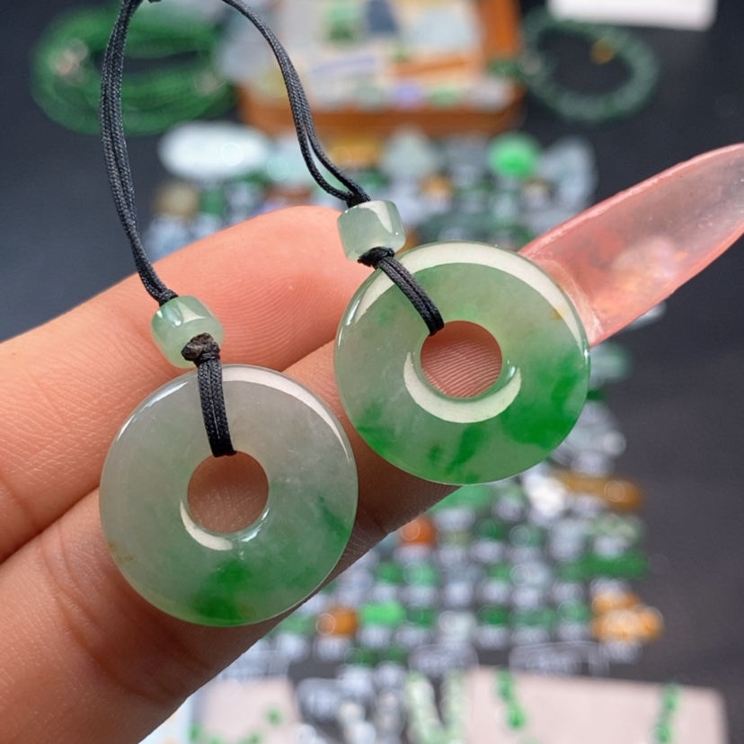 【闪购商品】翡翠挂件未镶嵌甜甜圈