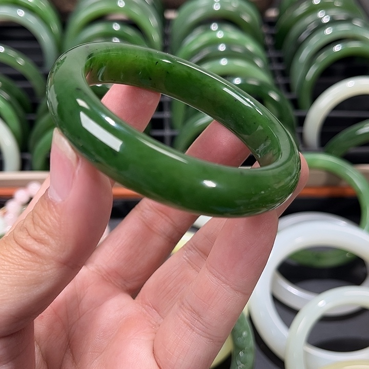 和田玉未镶嵌手镯55.5～0