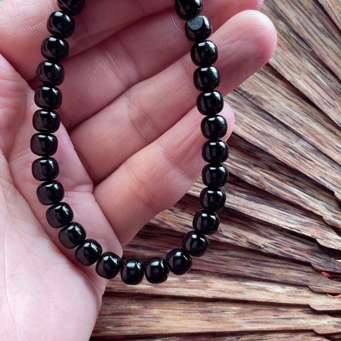 和田玉手串未镶嵌6.7老型