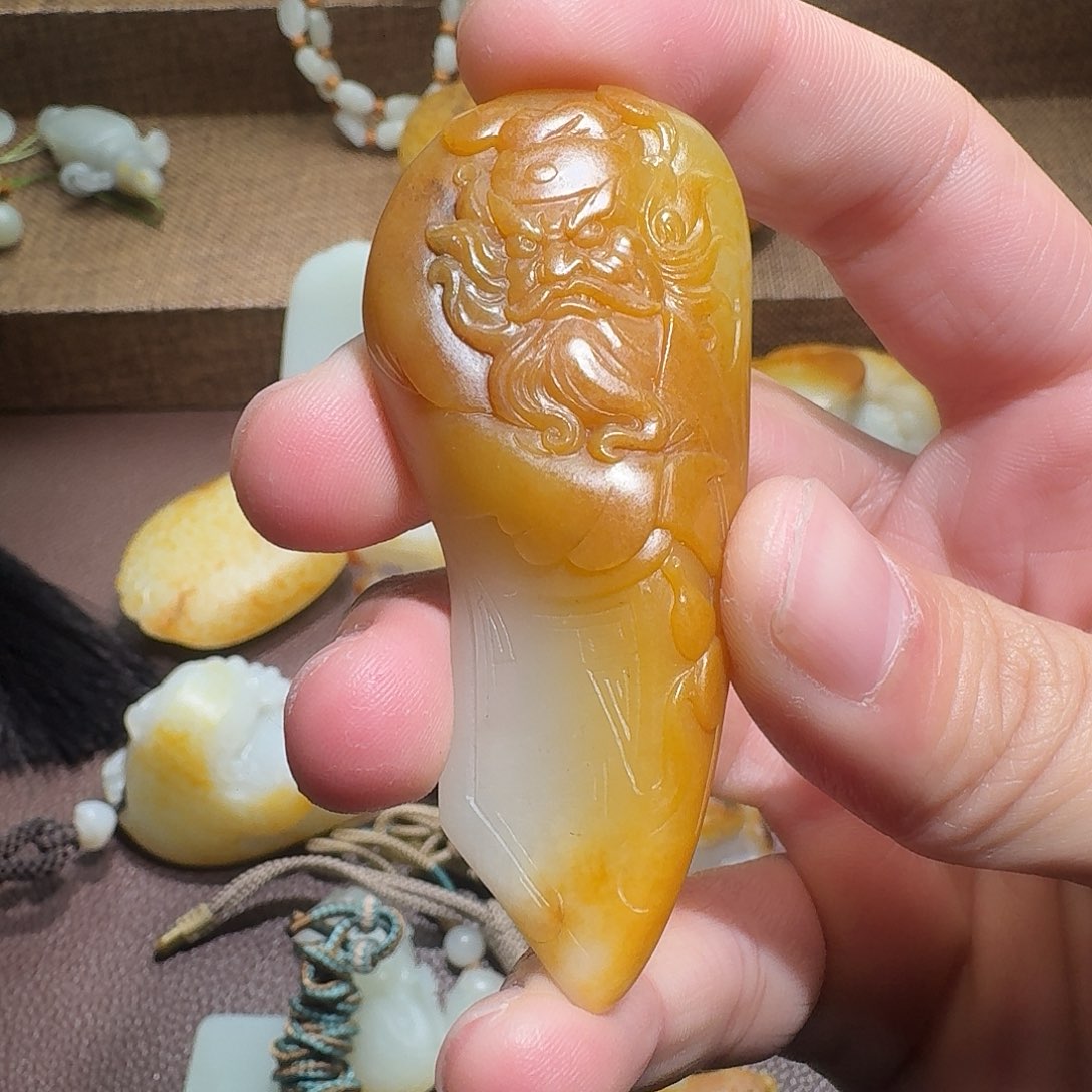 和田玉未镶嵌挂件