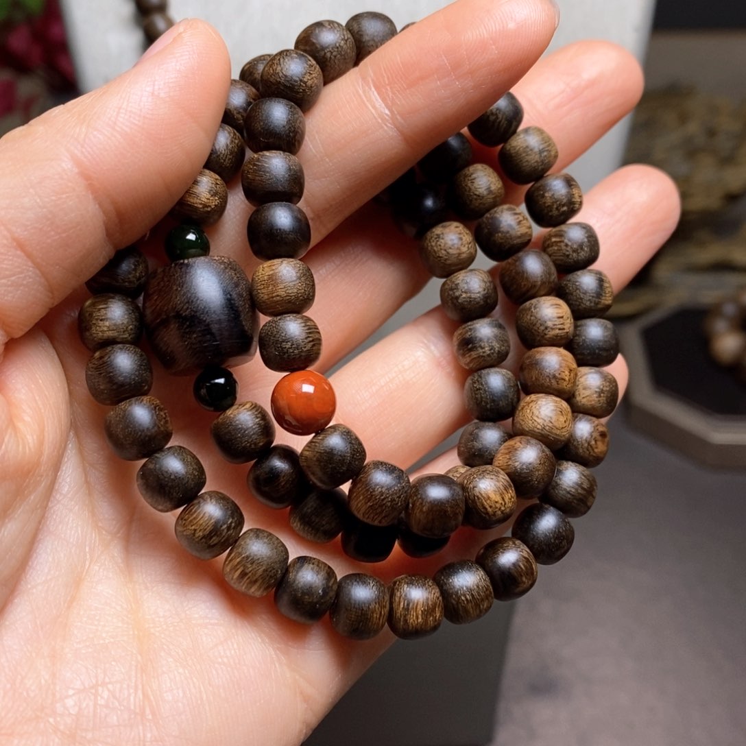 沉香手串越南芽庄紫棋瘤疤0.6×0.8设计