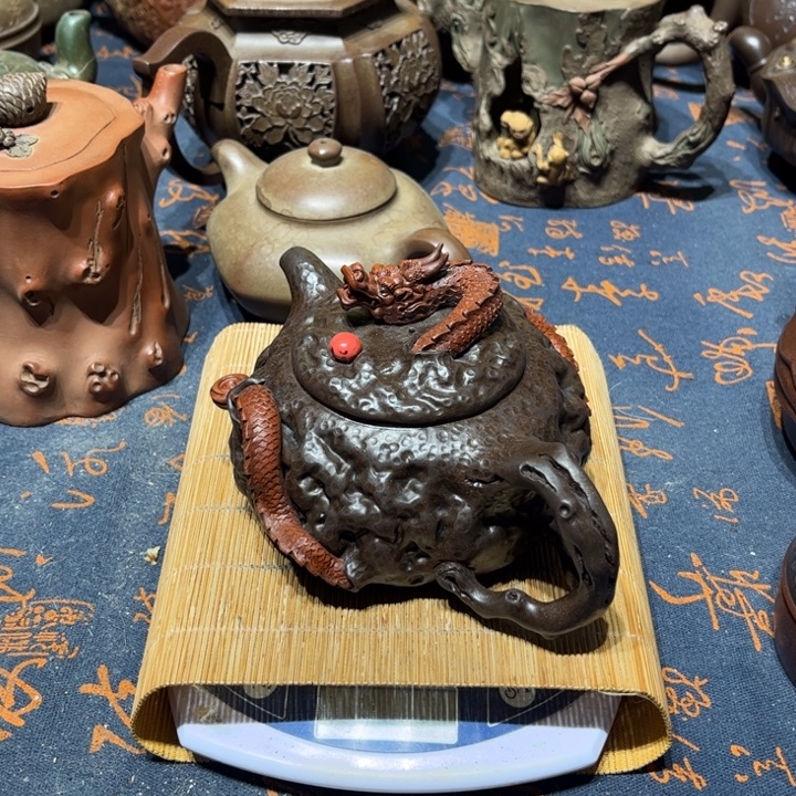 瓷***家茶壶紫砂紫砂。           