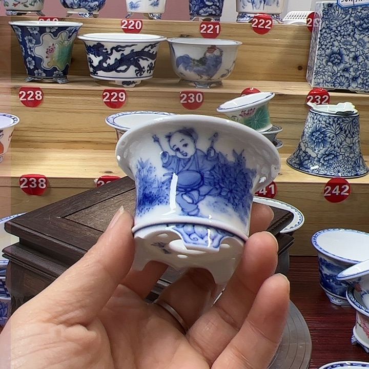 手工手绘陶瓷内口5.3高4.5