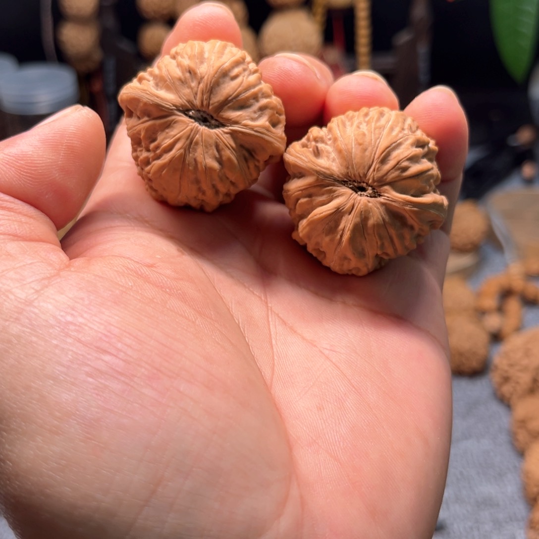 文玩核桃把件铁锤全品