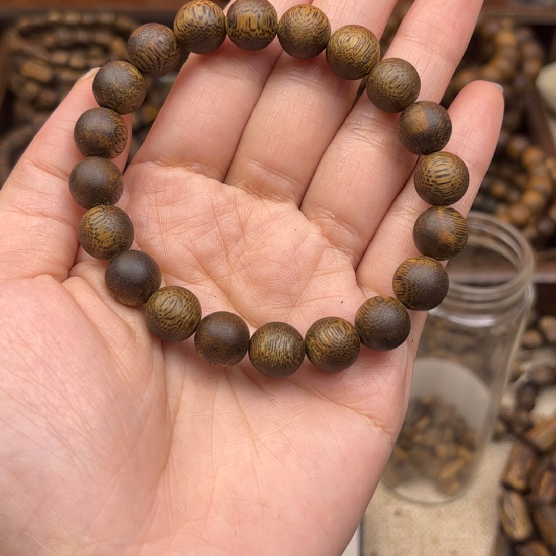 沉香锁碎屑奇楠1.0单圈11克