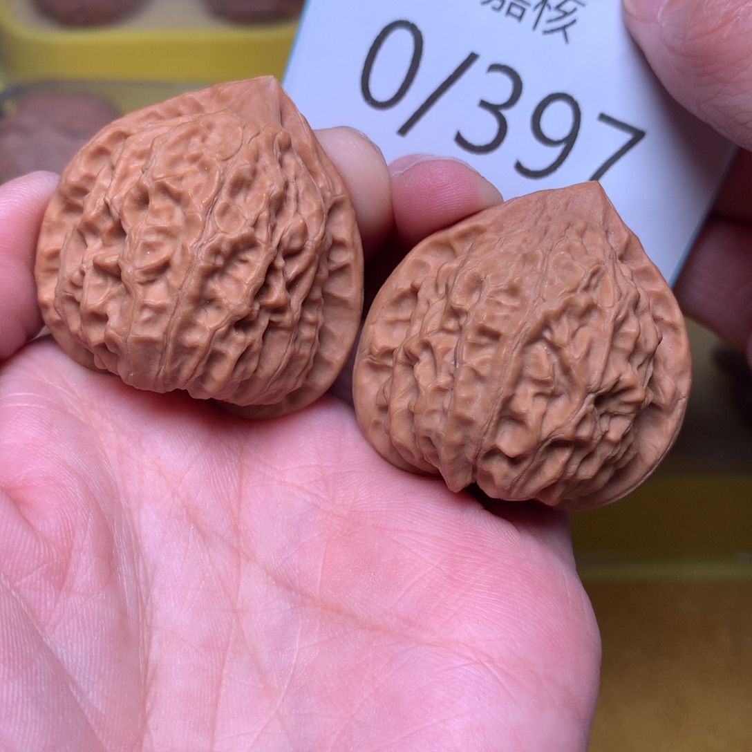 文玩核桃把件金牛37