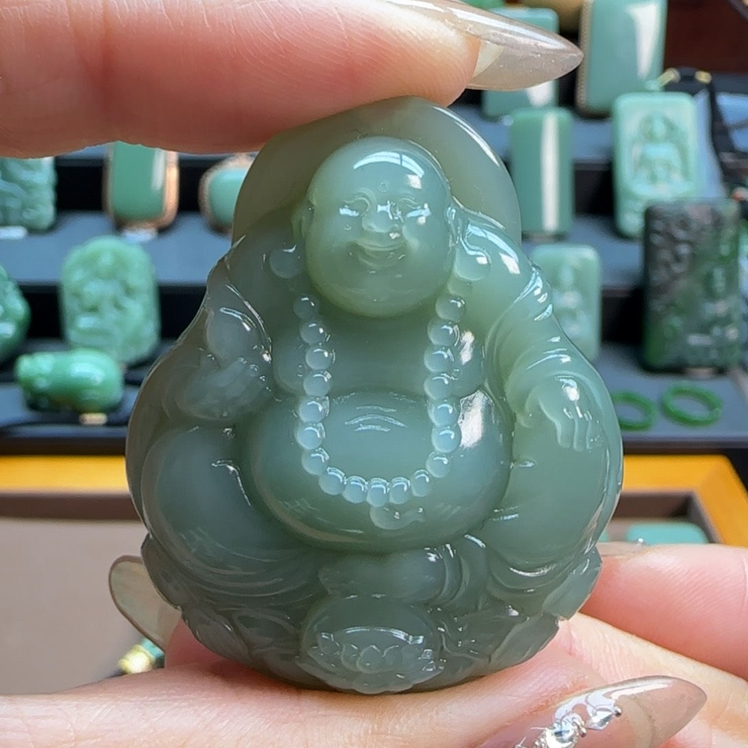 和田玉（碧玉）吊坠(不含链)未镶嵌张*霞