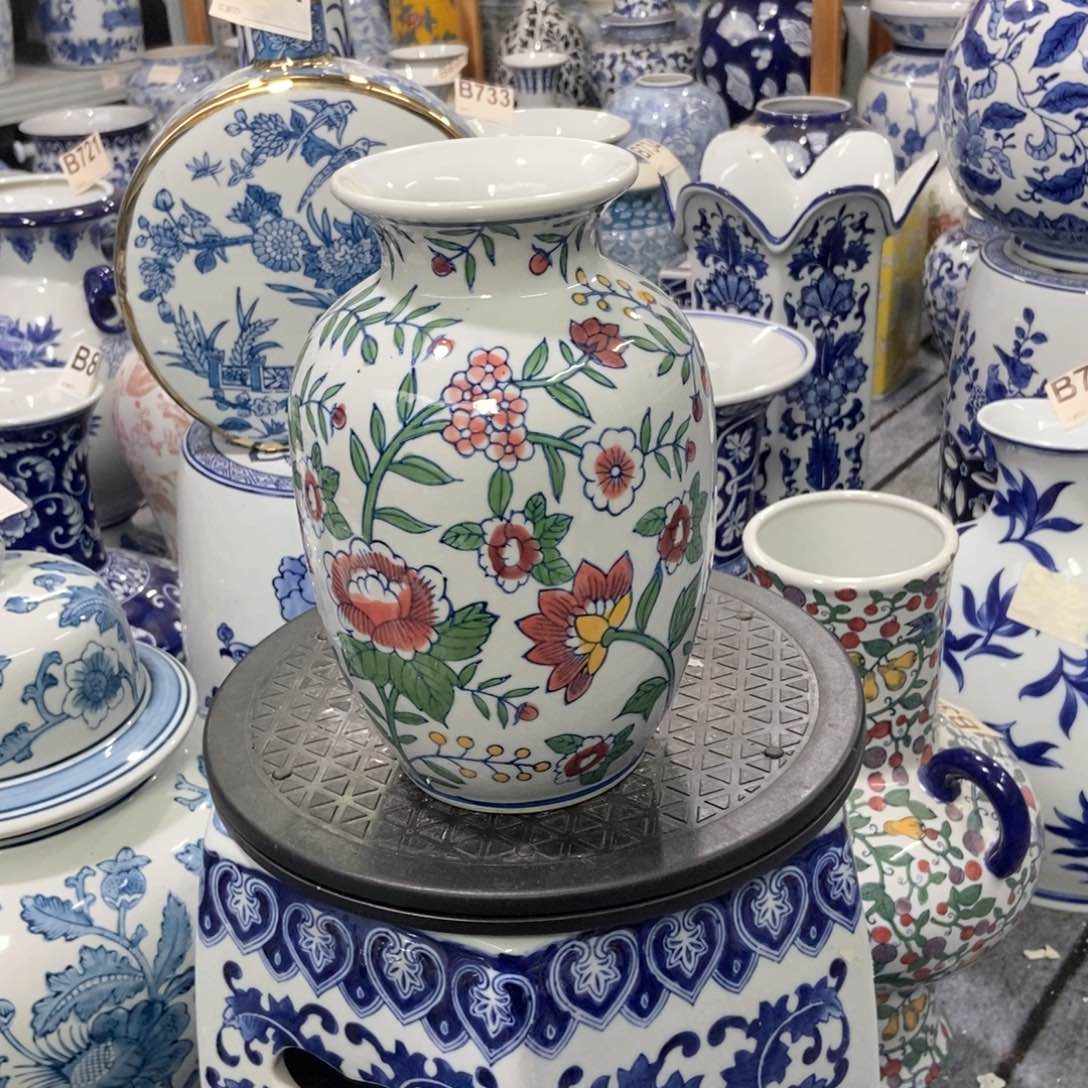 摆件花瓶手绘釉下彩