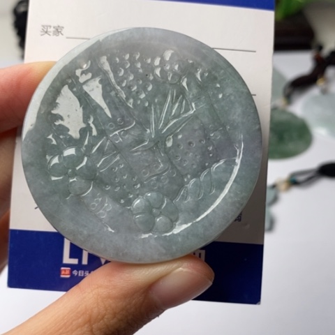 翡翠未镶嵌颈饰翡翠