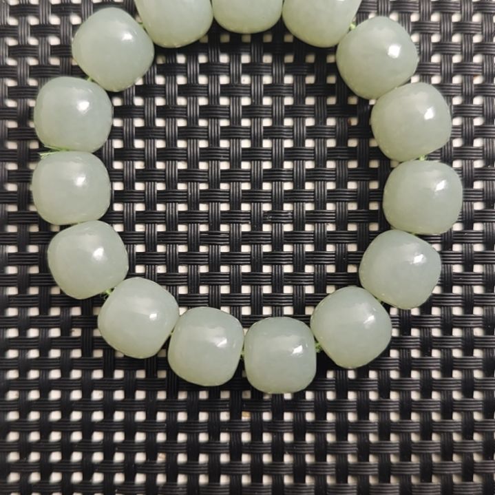 和田玉未镶嵌手串