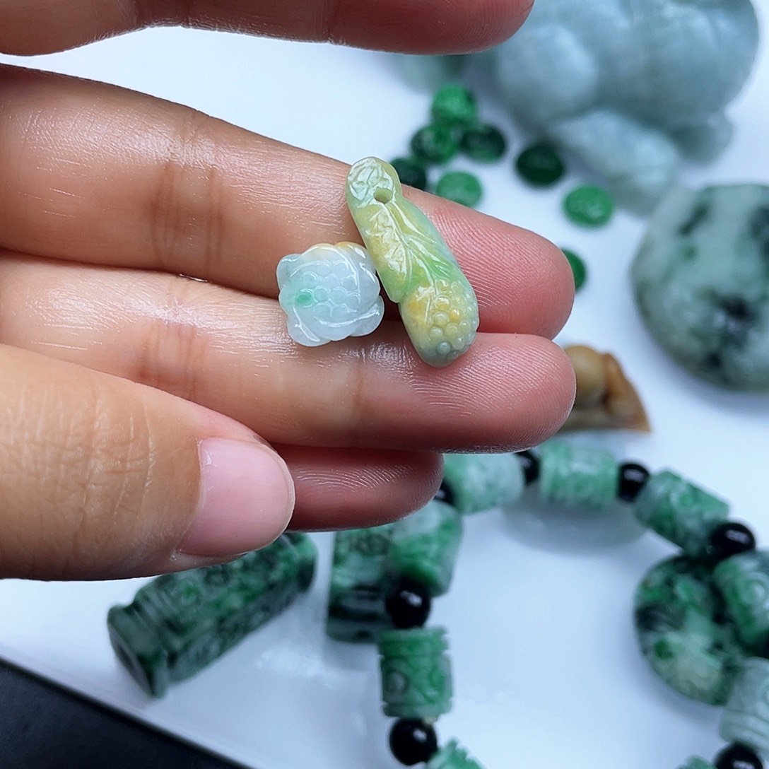 定制翡翠未镶嵌翡翠