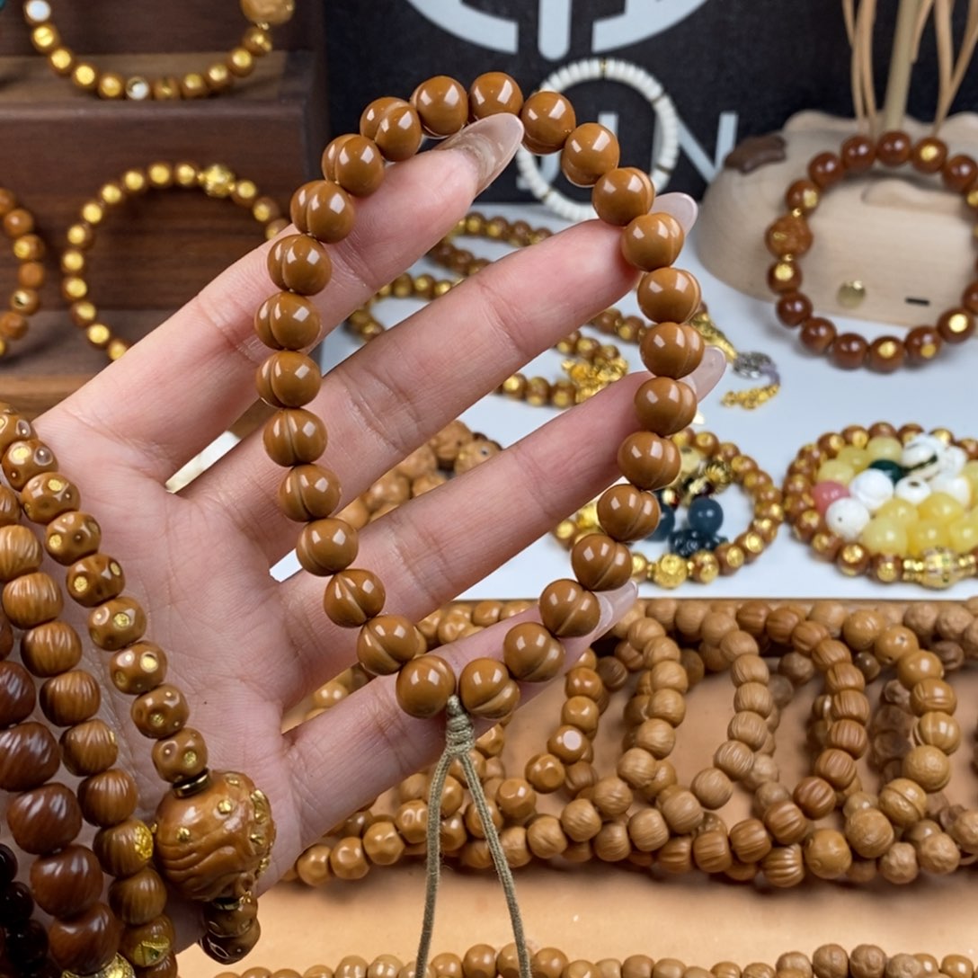 吊坠猴头核桃屁桃