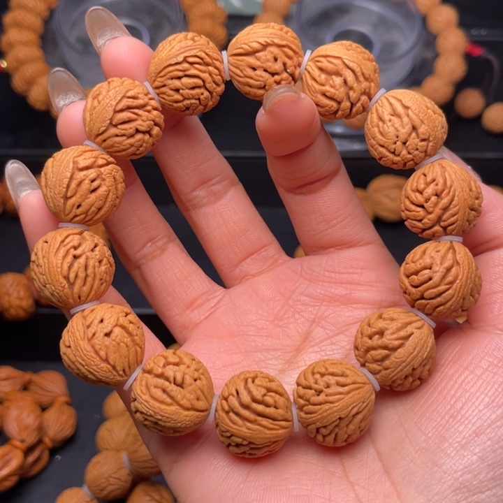 桃核手串18尺寸密纹绣球（32号链接）