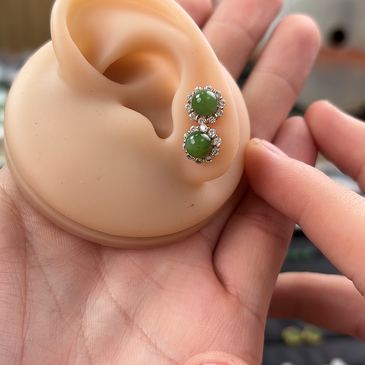 和田玉耳钉银S925镶嵌