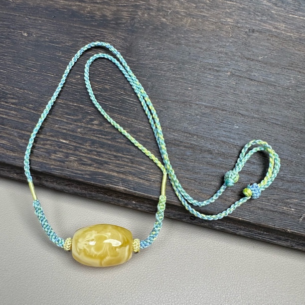 7.15克19.3×29毫米天然俄溶洞妖花蜜蜡桶珠锁骨链项链圆珠千层雪