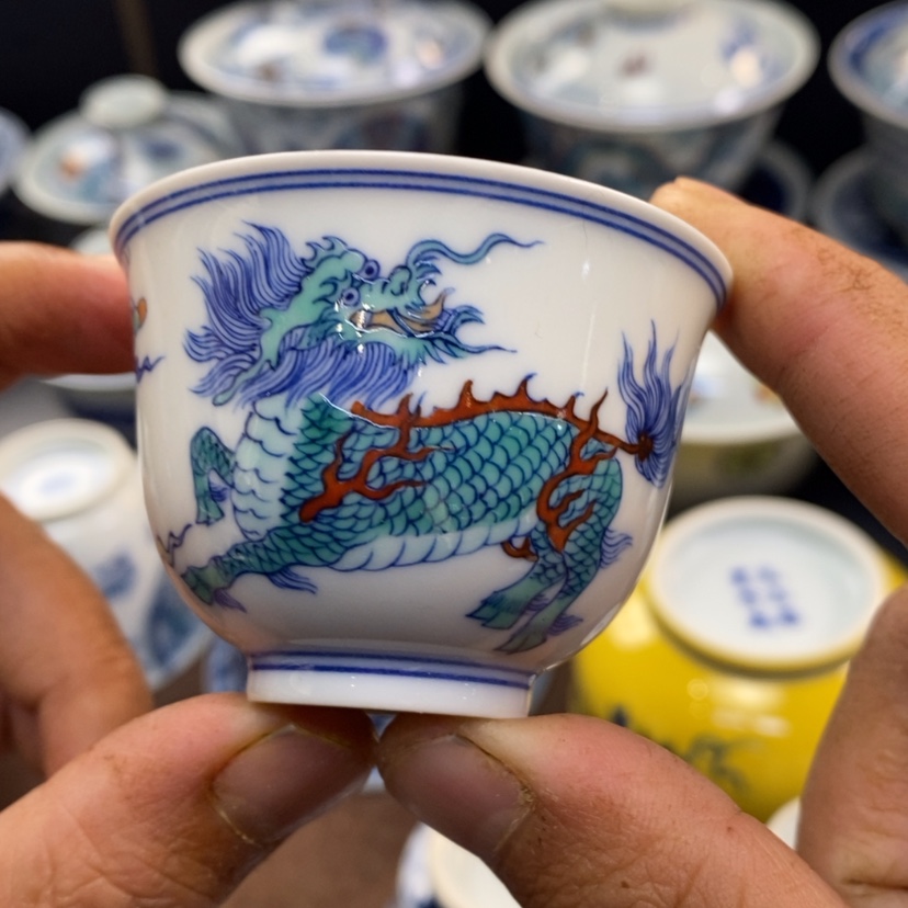 【闪购商品】景德镇青花斗彩主人杯