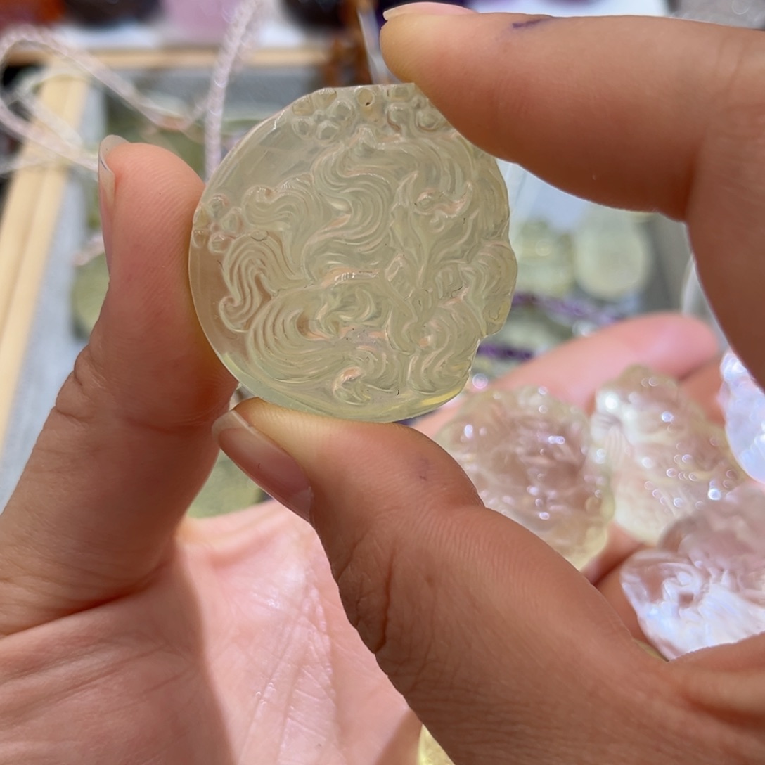 水晶颈饰银S925镶嵌Y*n黄水月亮狐70