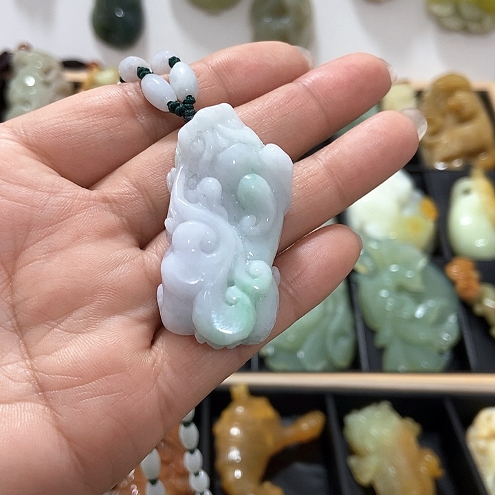 翡翠未镶嵌颈饰怀*挂件