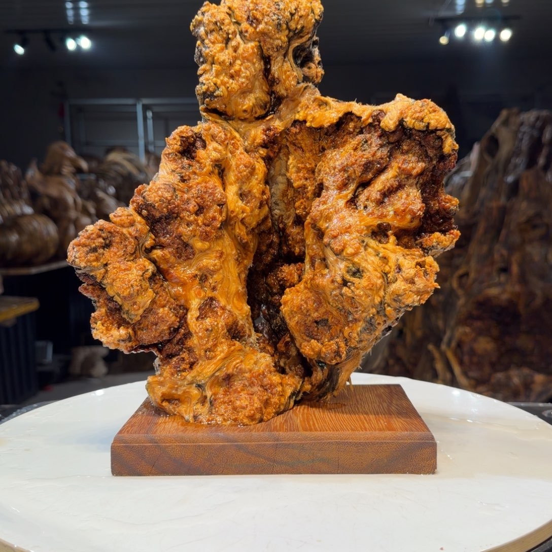 用***1木王一刀琥珀木摆件30