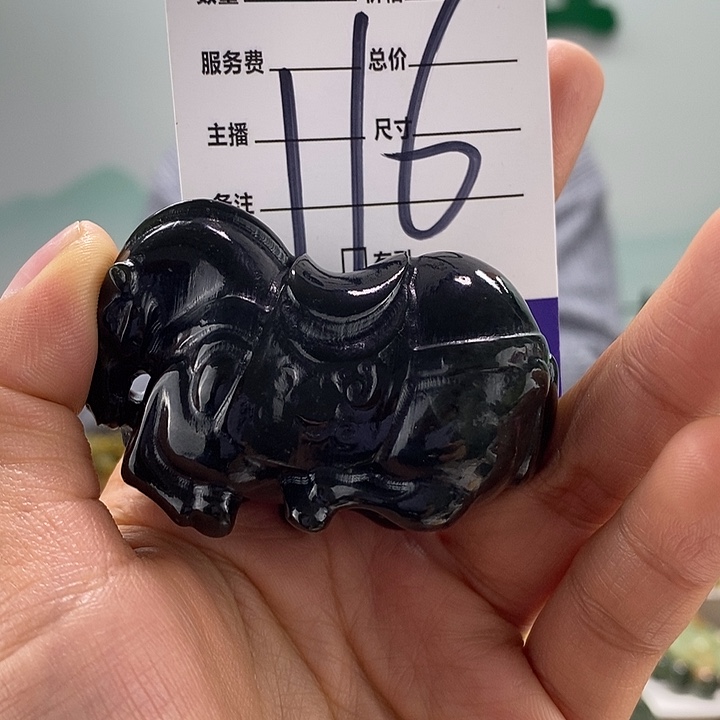 和田玉有瑕，茶宠未镶嵌