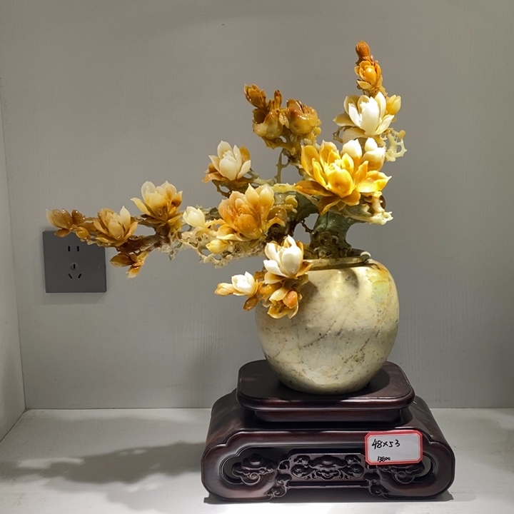 未镶嵌蛇纹石玉（覆膜）珠宝奇石