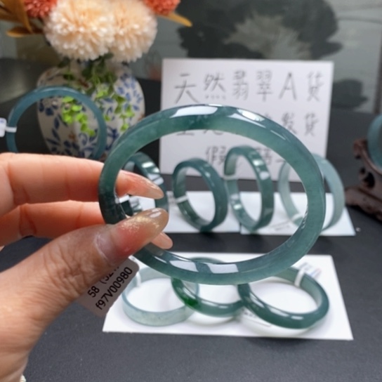 翡翠未镶嵌手镯海*飞58尺寸