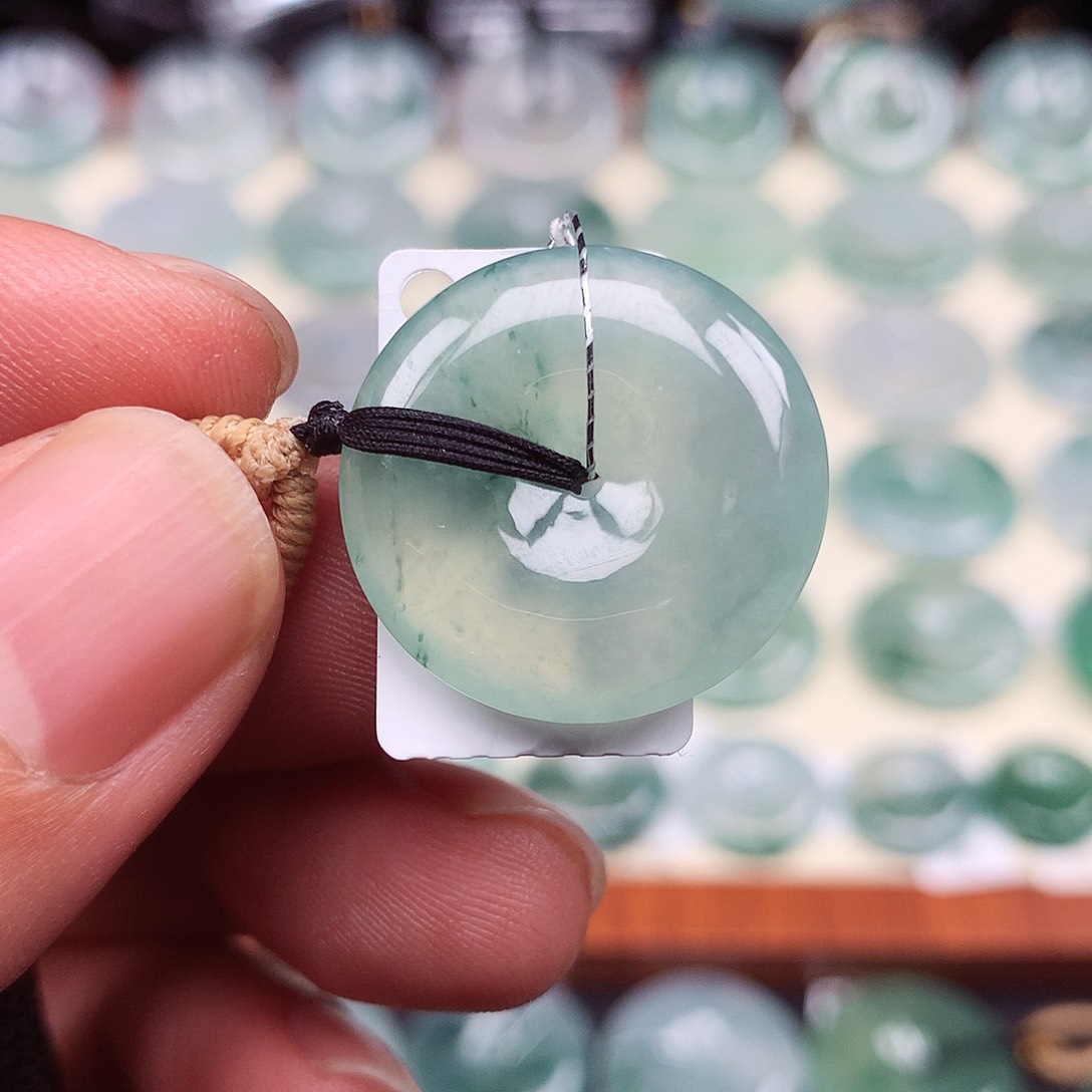 颈饰未镶嵌翡翠22.8-4.8mm