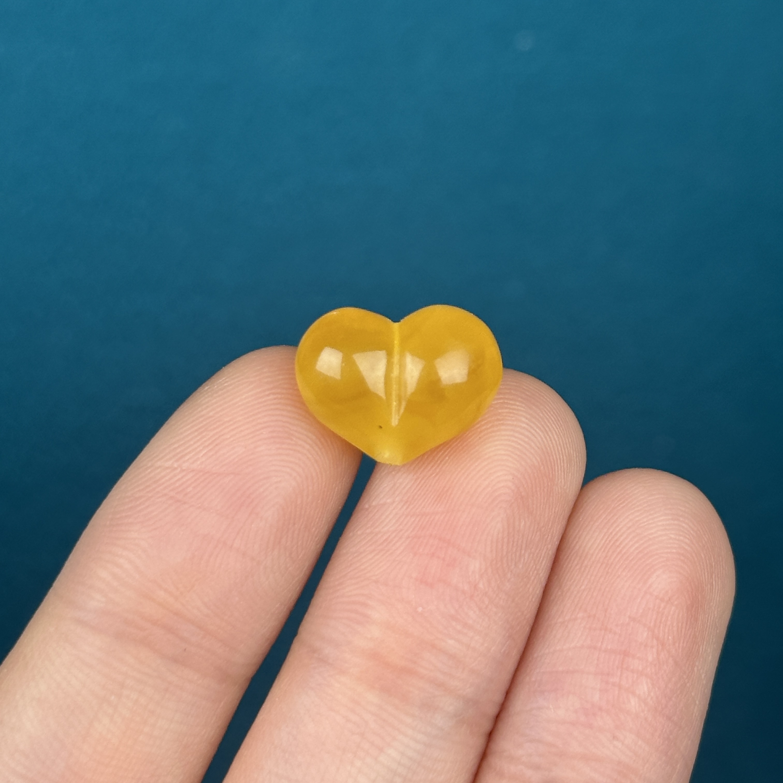 F4445天然原矿蜜蜡 屁桃爱心 14*11*8mm支持复检假一罚十