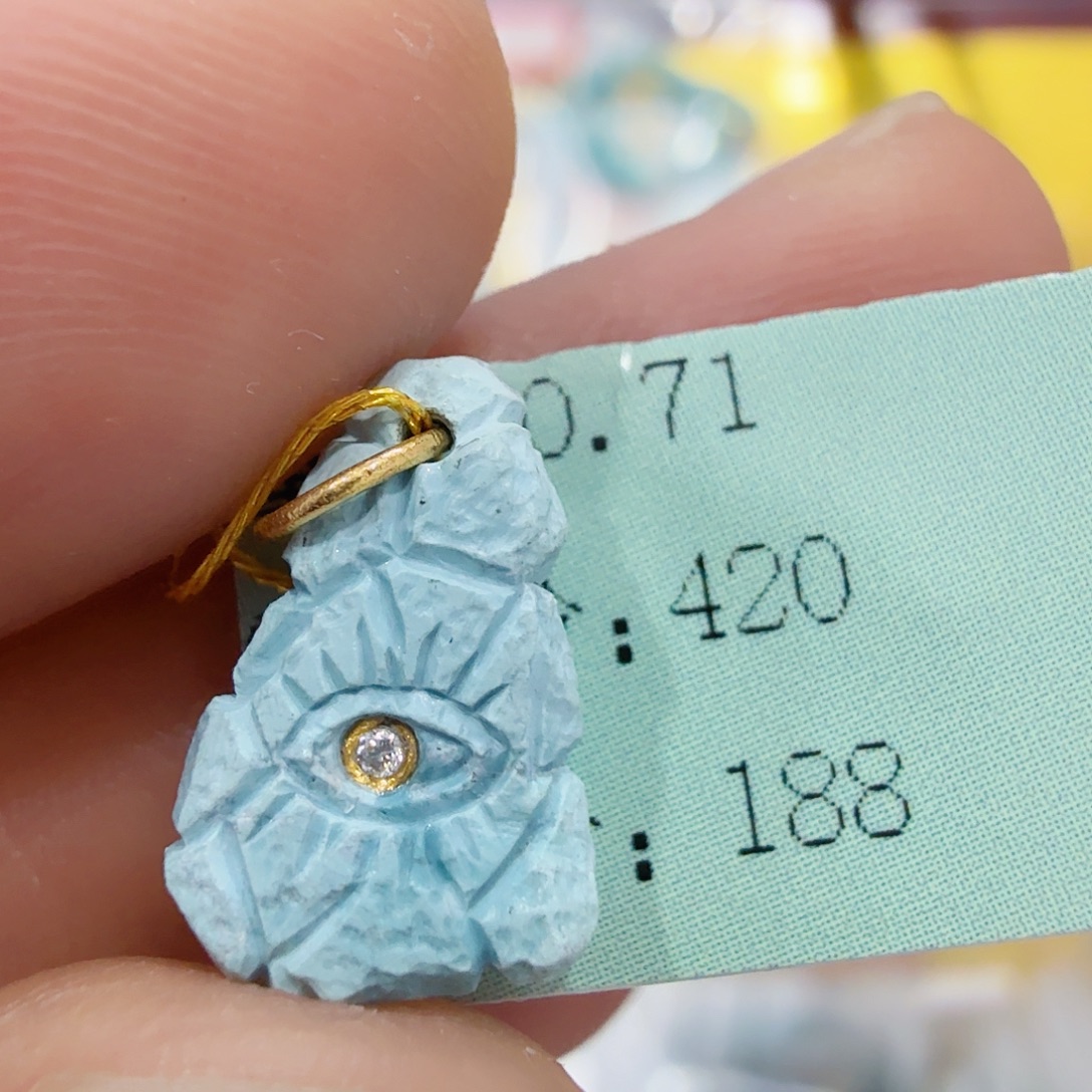 绿松石未镶嵌珠宝奇石