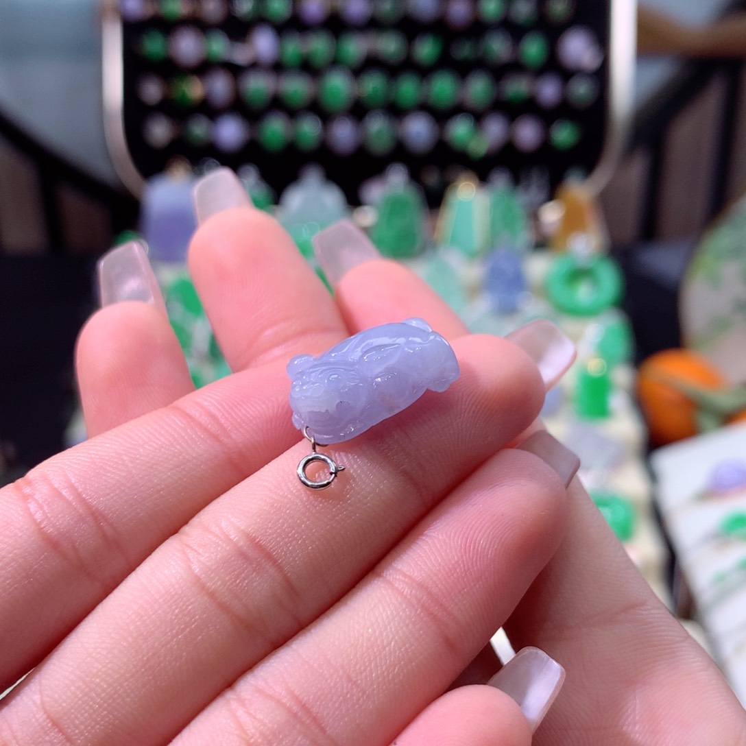 翡翠颈饰18K金镶嵌翡翠