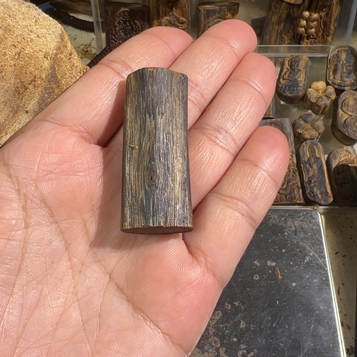 沉香吊坠绿棋楠沉香吊坠4.7克