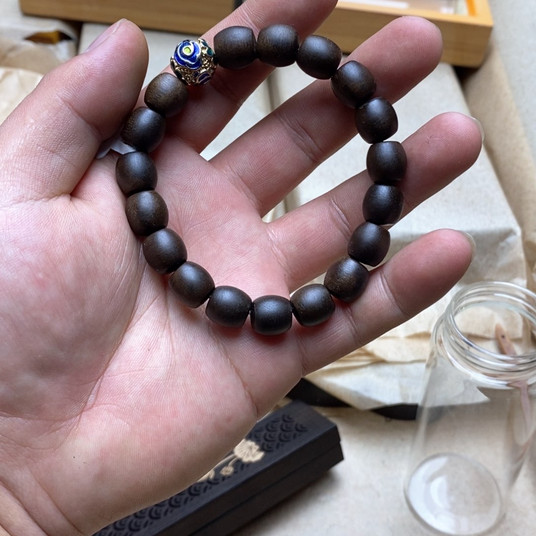 大叶紫檀（黑酸枝木类）