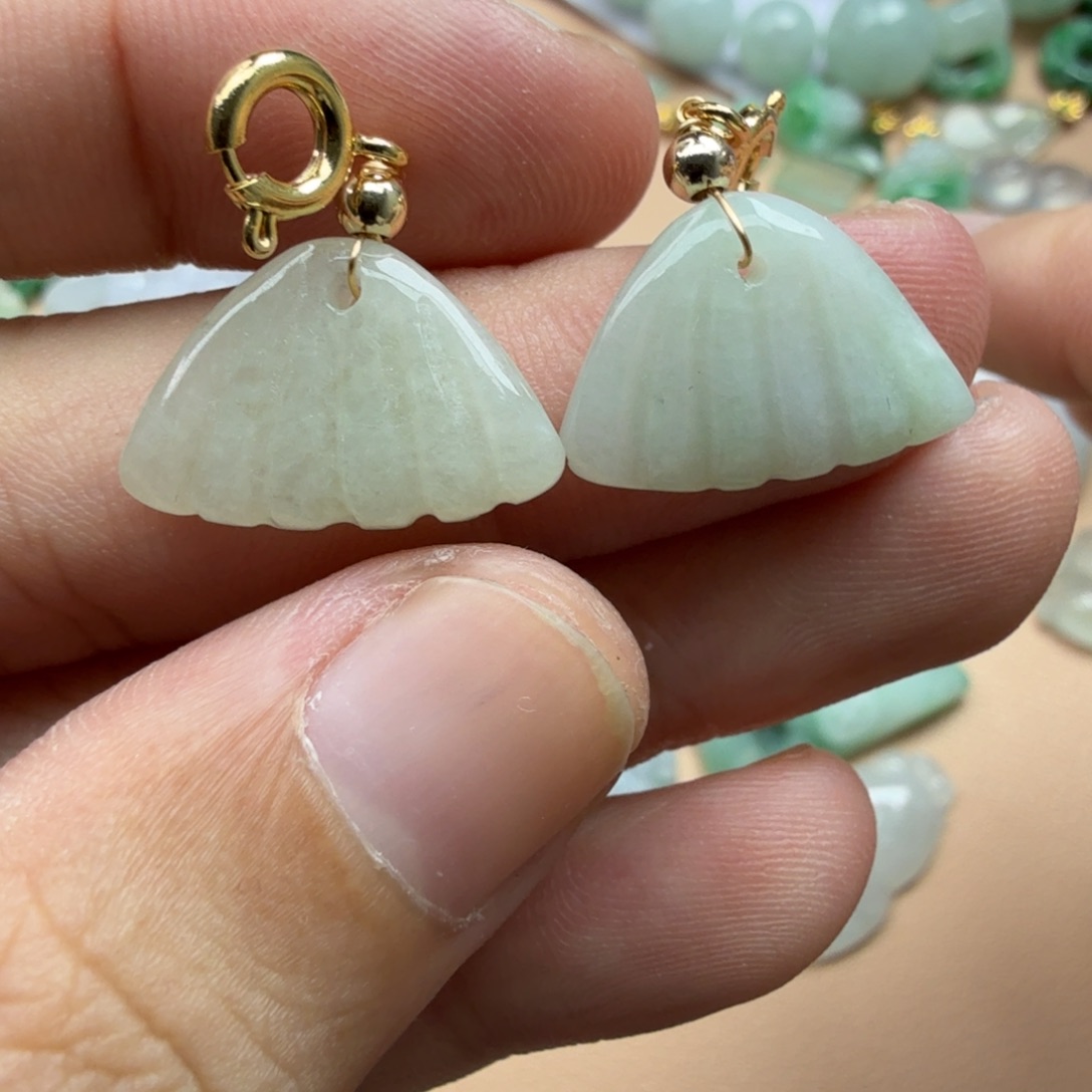 翡翠未镶嵌颈饰52