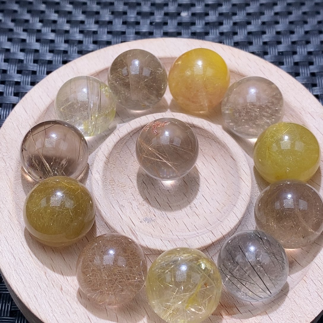 皓***施发晶手链未镶嵌天然水晶