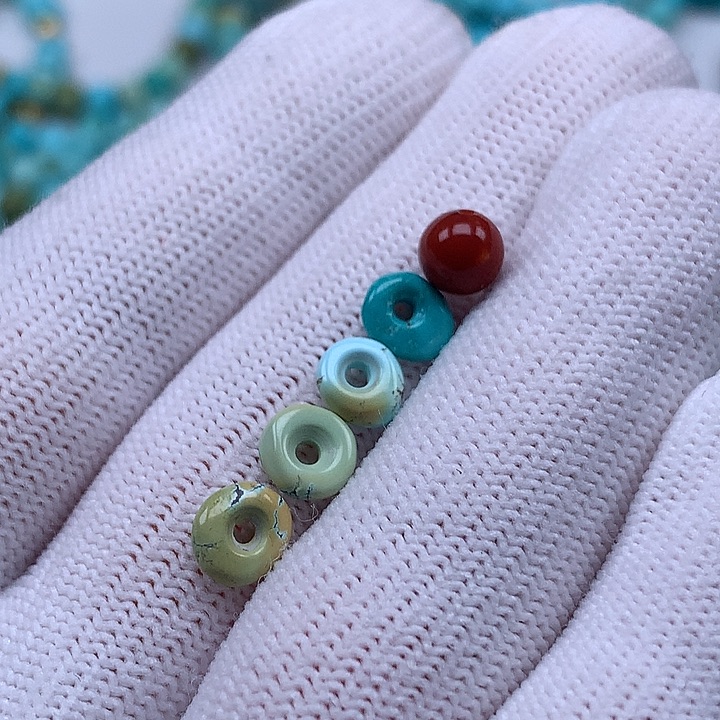 南红玛瑙未镶嵌珠宝奇石