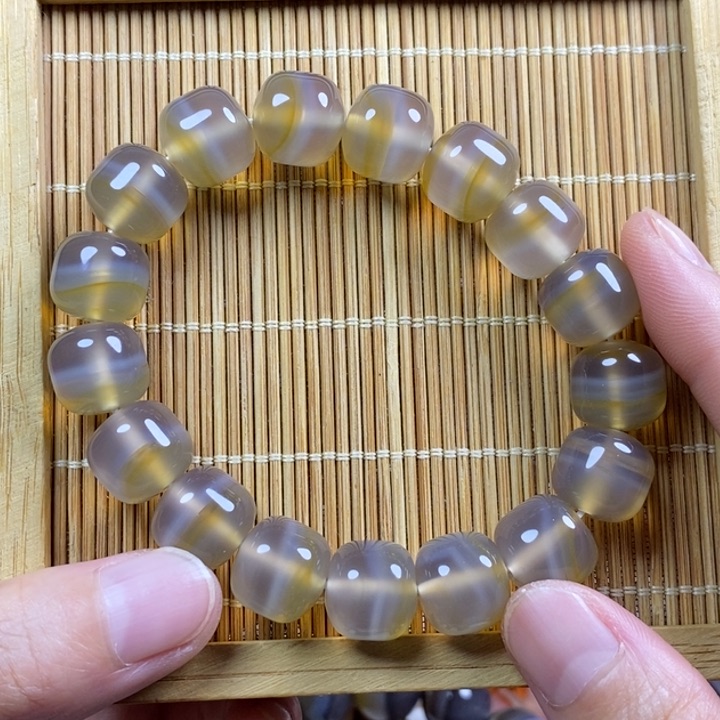 未镶嵌手链玛瑙/玉髓猫*