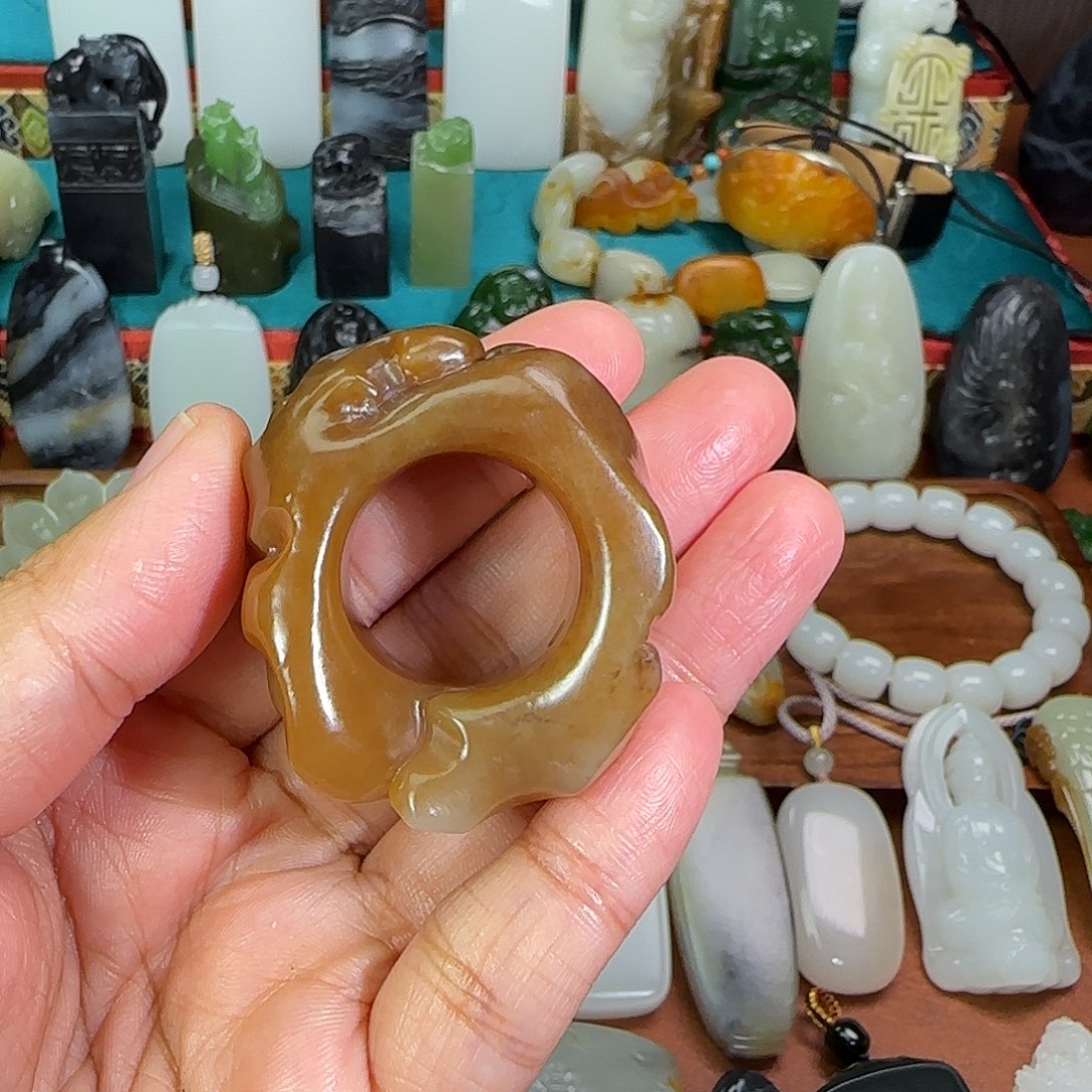 和田玉（糖玉）未镶嵌颈饰用****4