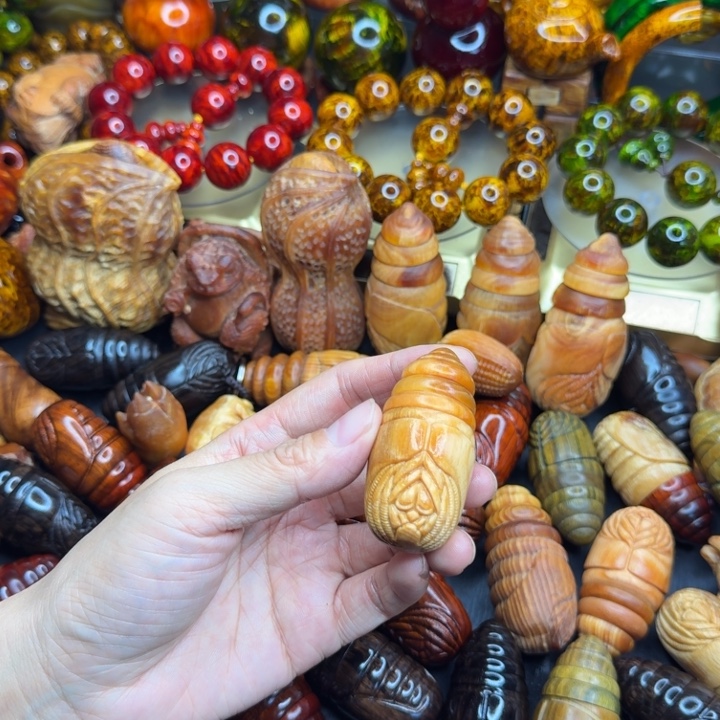 松木琥珀木文玩手串