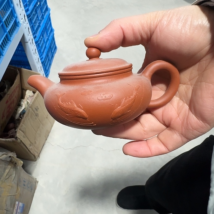 “***人紫砂茶壶宜兴紫砂茶壶