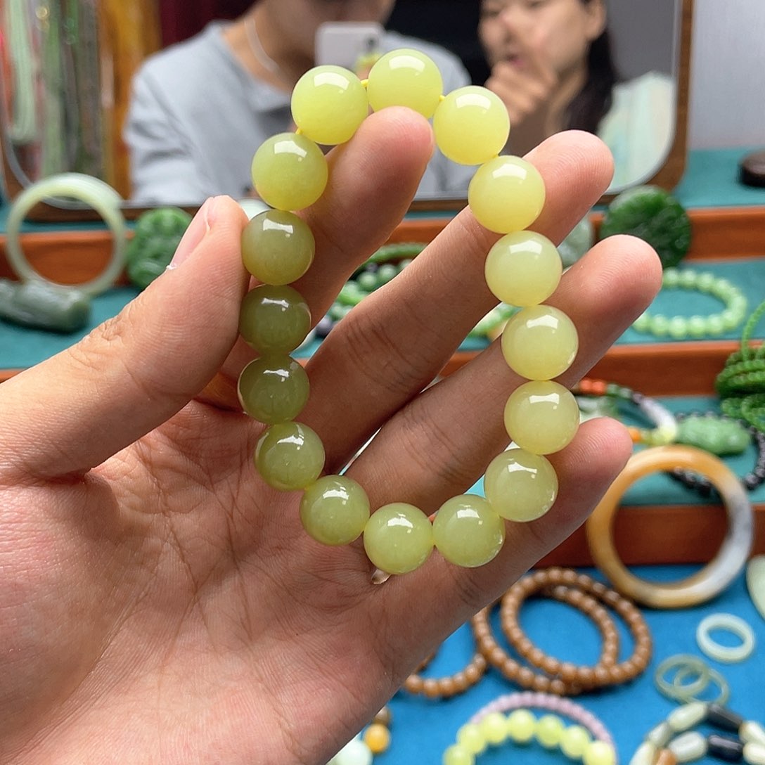 手链未镶嵌和田玉近**润