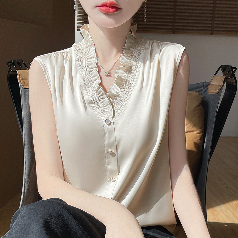 春夏季新款V领小香风木耳边质感缎面无袖衬衫女休闲打底衫