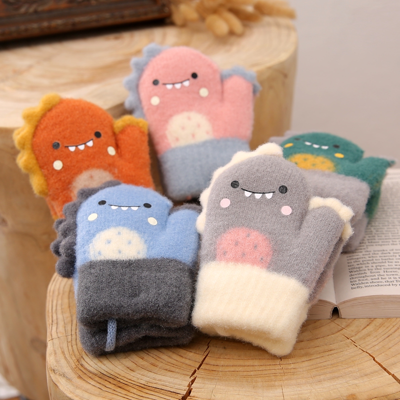 小宝宝手套秋冬季冬天加厚加绒保暖幼儿小童男女儿童可爱恐龙连指