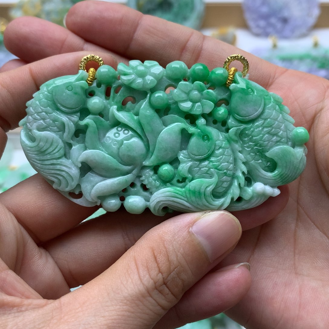 翡翠未镶嵌颈饰翡翠