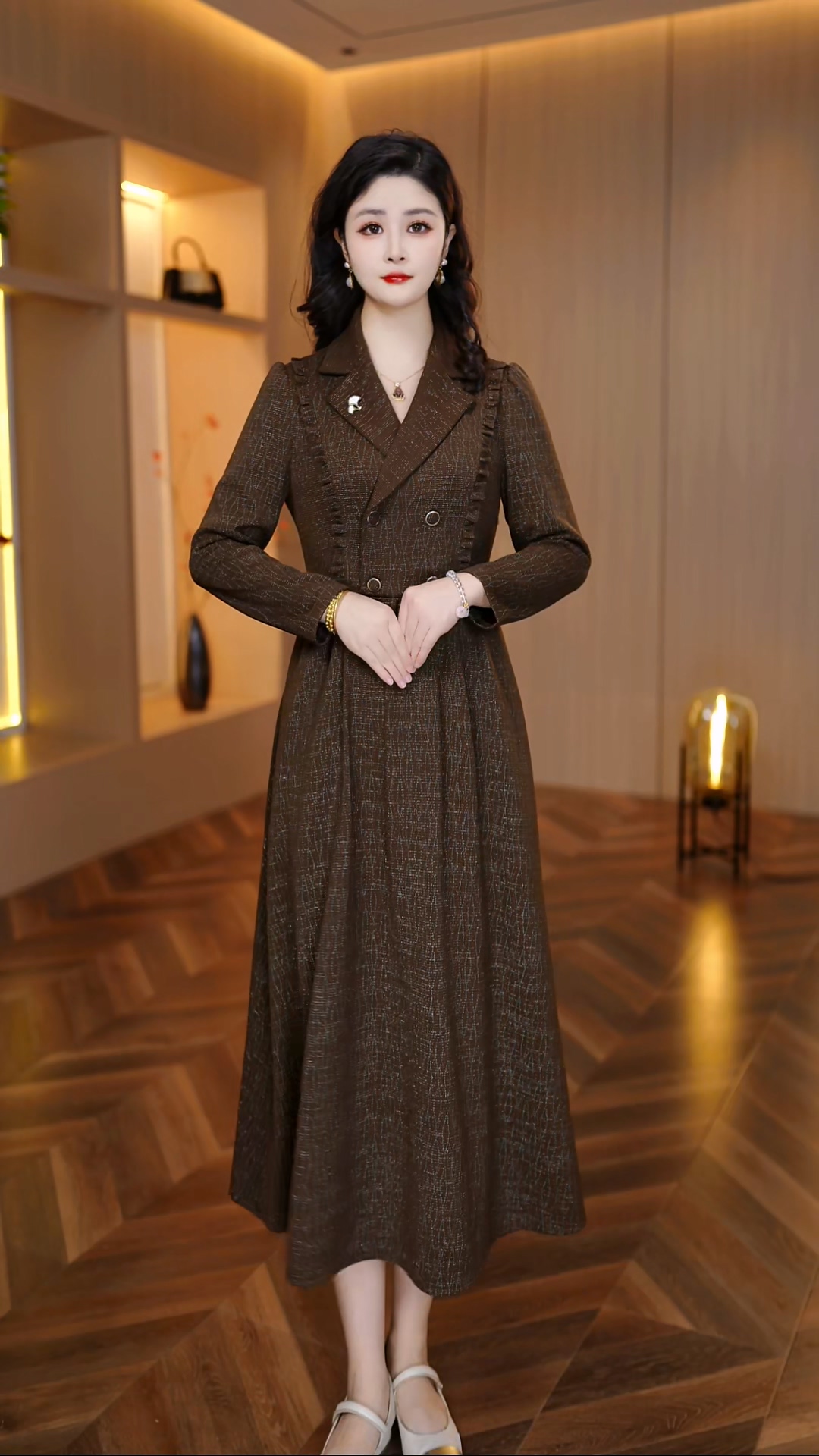 秋季女装连衣裙气质减龄时尚宽松显瘦洋气中长款收腰轻奢大码裙子