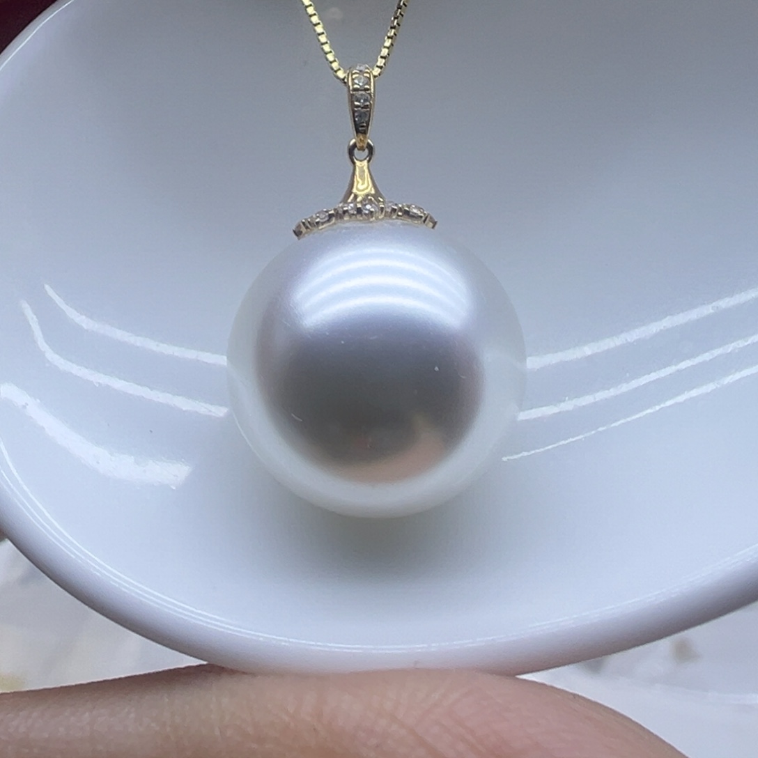 吊坠(赠链)18K金镶嵌淡水珍珠