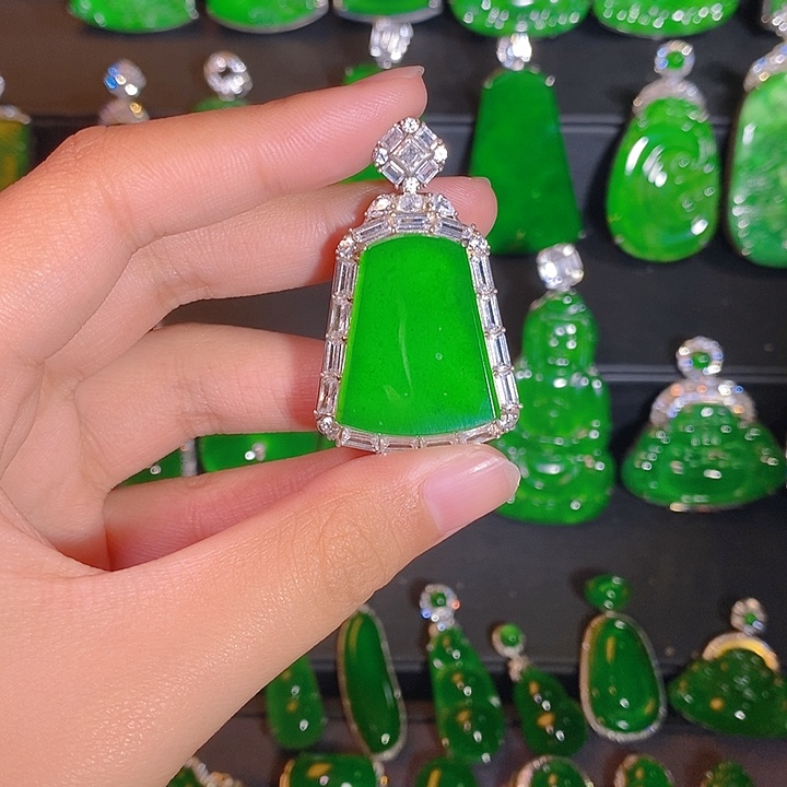 翡翠银S925镶嵌颈饰