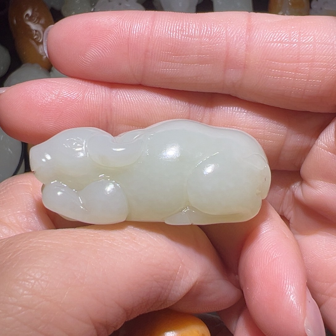 颈饰未镶嵌和田玉扮***虎